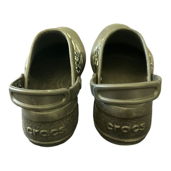 Crocs | Mercy Clogs Womens Black/ Silver Print Slip Resistant Shoes | 6 - Picture 6 of 6